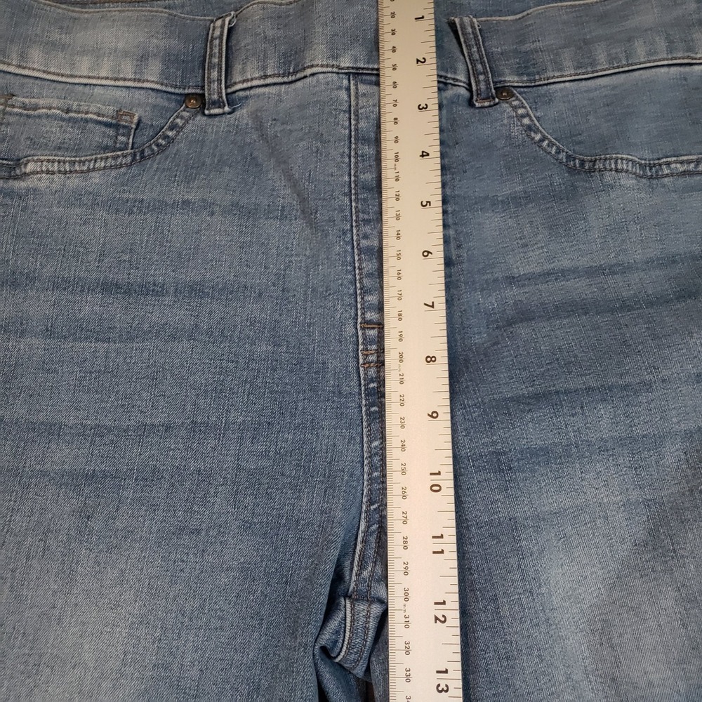 Gloria Vanderbilt Shape Effect Jeans Womens 12S Light Blue High Rise Flare Short - Picture 8 of 10